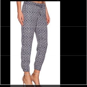 Splendid navy with print pants (jogger style)
